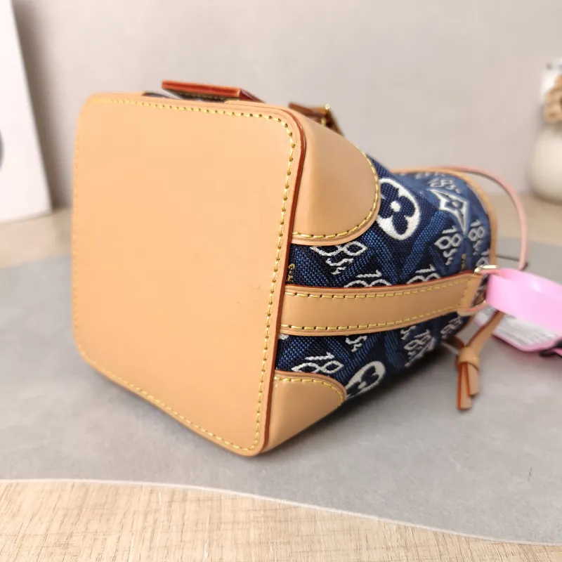 Louis Vuitton Crossbody Bag NOÉ PURSE 1854 Mini 11.5 × 11.5 × 12 cm — detail view 1 of 10