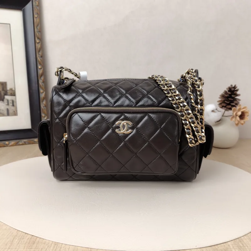 Chanel Crossbody Bag24k Camera Bag Lambskin One Size24 × 17 × 18 cm