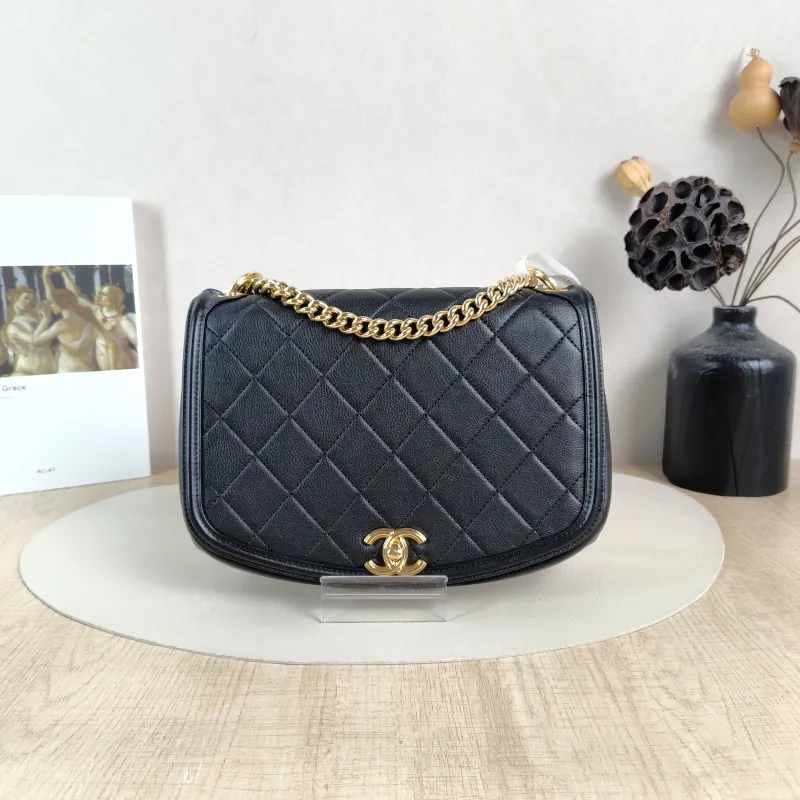 Chanel Crossbody Bag Crossbody Bag Black Calfskin One Size 24 × 6 × 18 cm 28