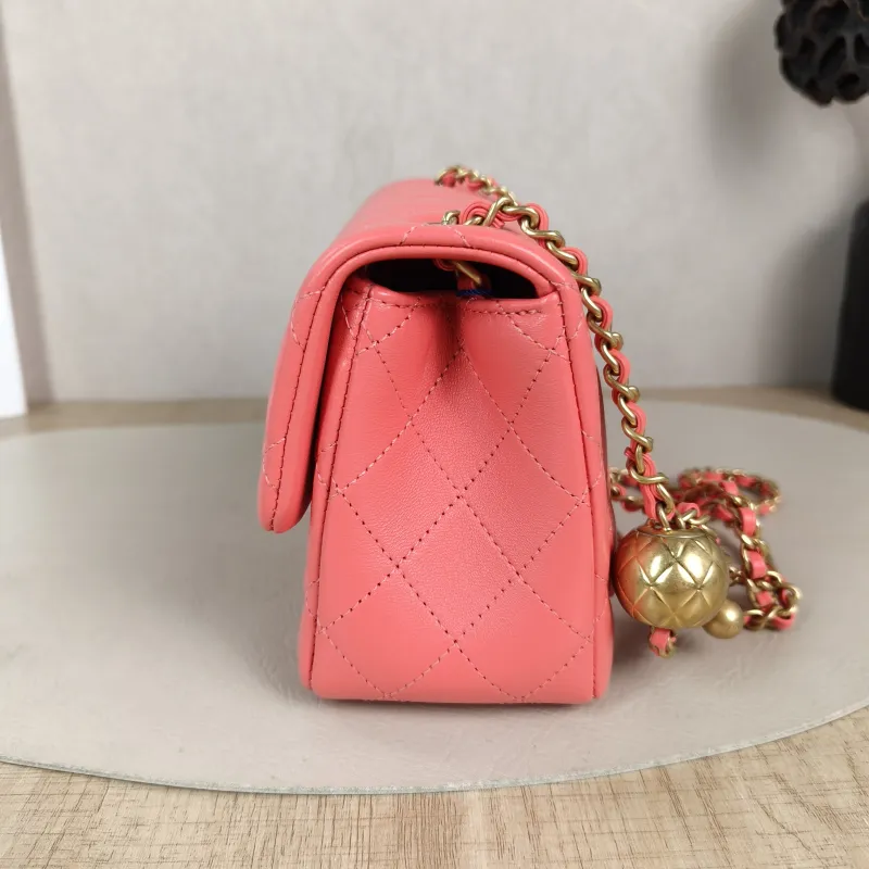 Chanel Crossbody Bag Red Lambskin One Size 17 × 8 × 13.5 cm — detail view 13 of 13
