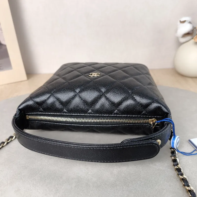 Chanel Crossbody Bag Vanity Case Bag Black Grained Calfskin One Size 21.5 × 7.5 × 19 cm — detail view 10 of 12