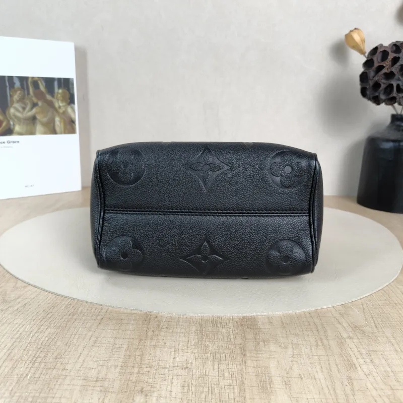 Louis Vuitton Crossbody Bag Speedy20Black Calfskin Small20.5 × 12 × 13.5 cm — cover view 2 of 6