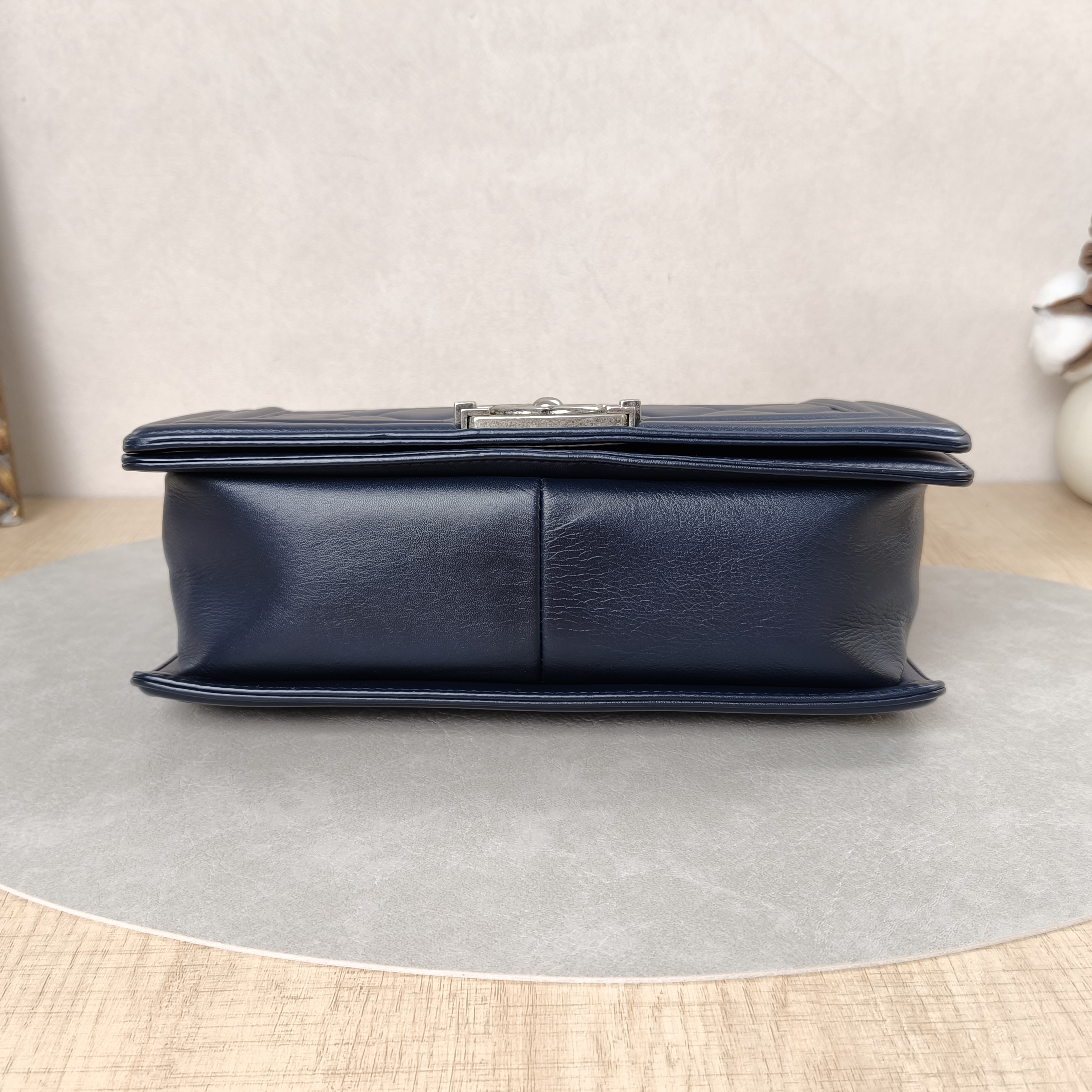 Chanel Crossbody Bag Le BoyBlue Calfskin Medium25 × 9 × 15 cm — cover view 3 of 5