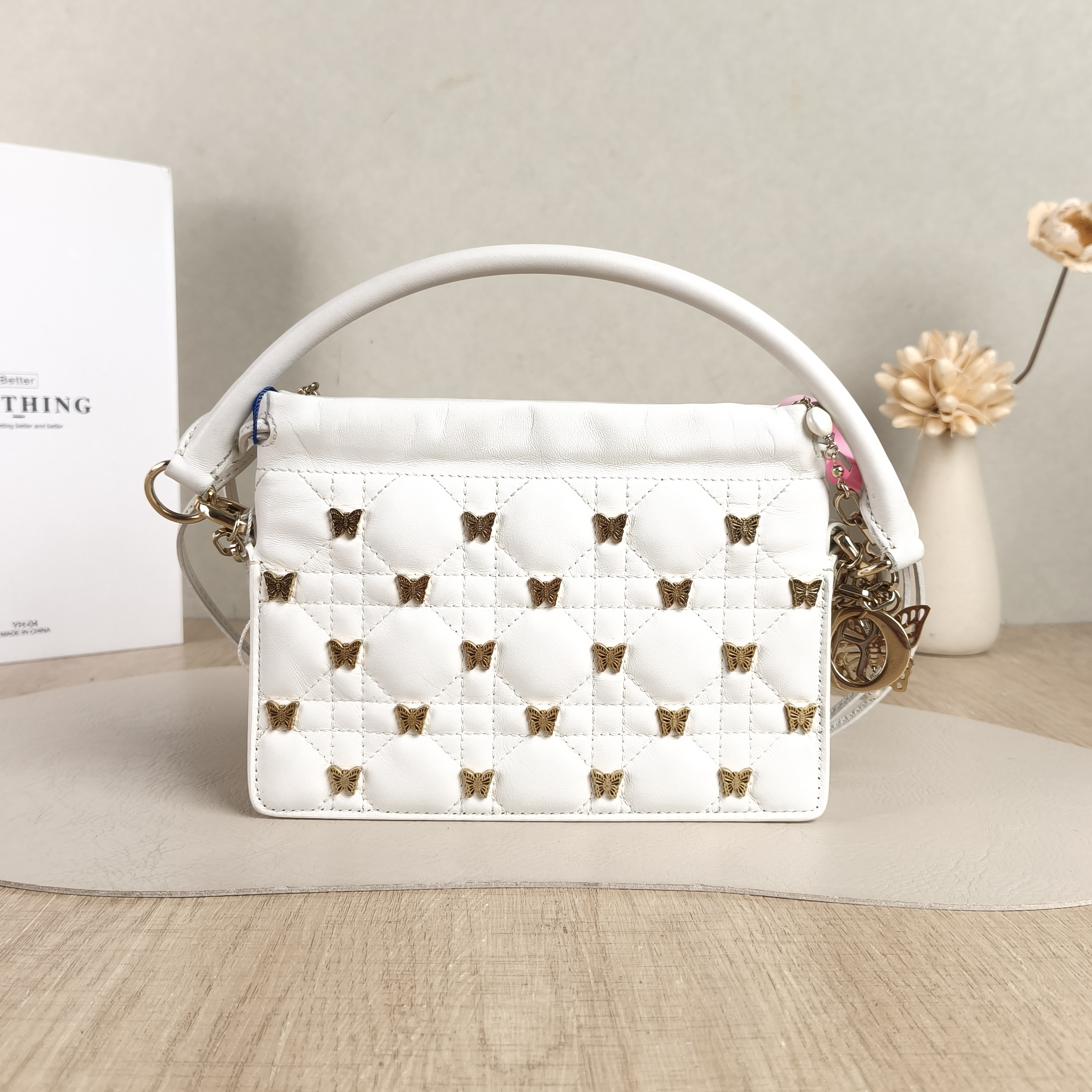 DIOR Crossbody Bag Lady Milly Chain Bag White Lambskin mini19 × 5 × 13 cm