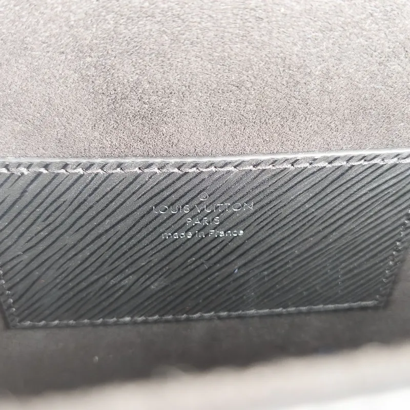 Louis Vuitton Crossbody Bag Twist Black Epi Embossed Calfskin Medium23 × 9.5 × 17 cm — detail view 9 of 12