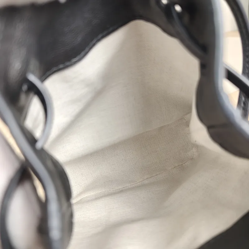 Miumiu Crossbody Bag logo Black Lambskin One Size 14 × 6 × 17 cm — detail view 2 of 11