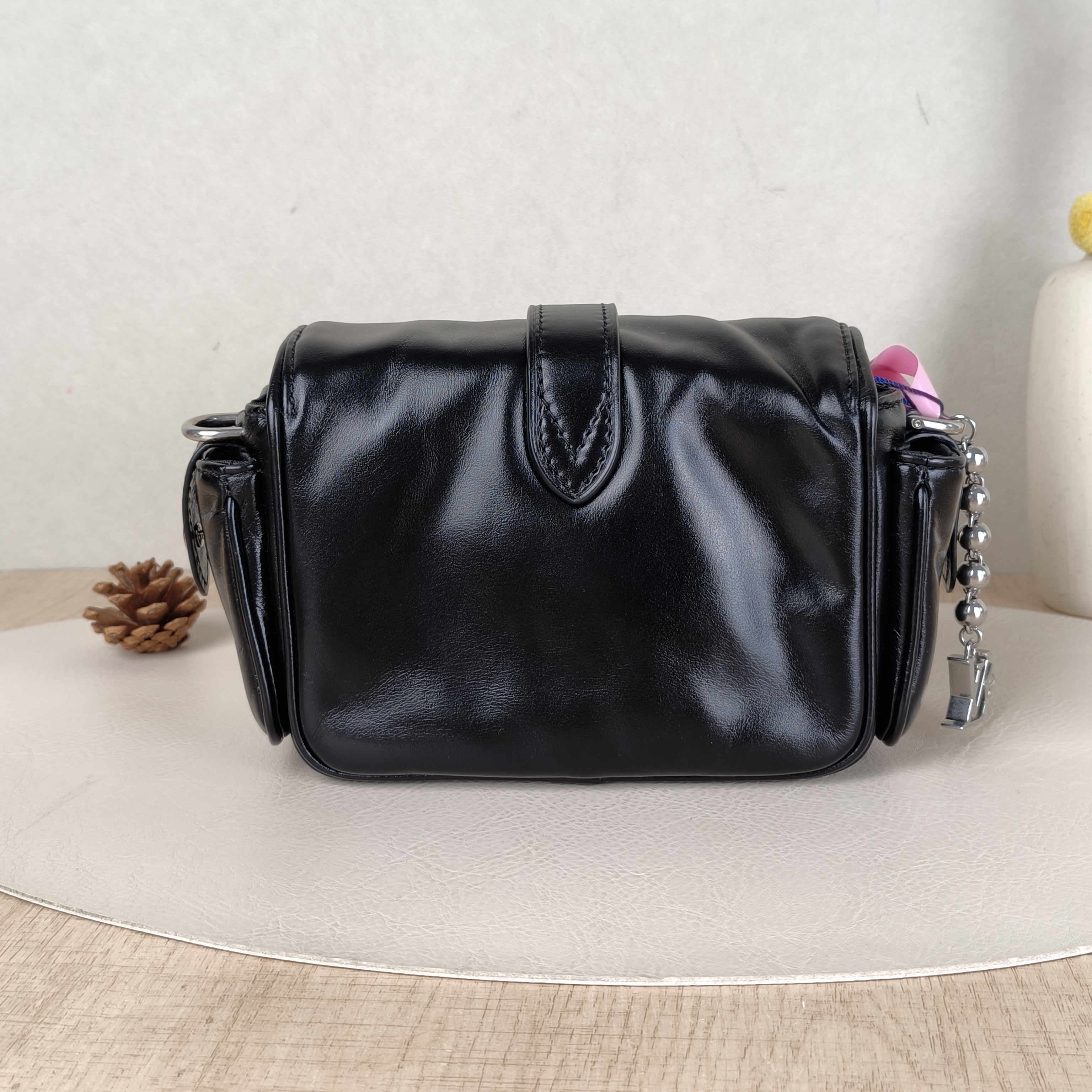 Louis Vuitton Crossbody Bag CARGO Camera Bag Black Calfskinmini23 × 10 × 14 cm — cover view 2 of 5