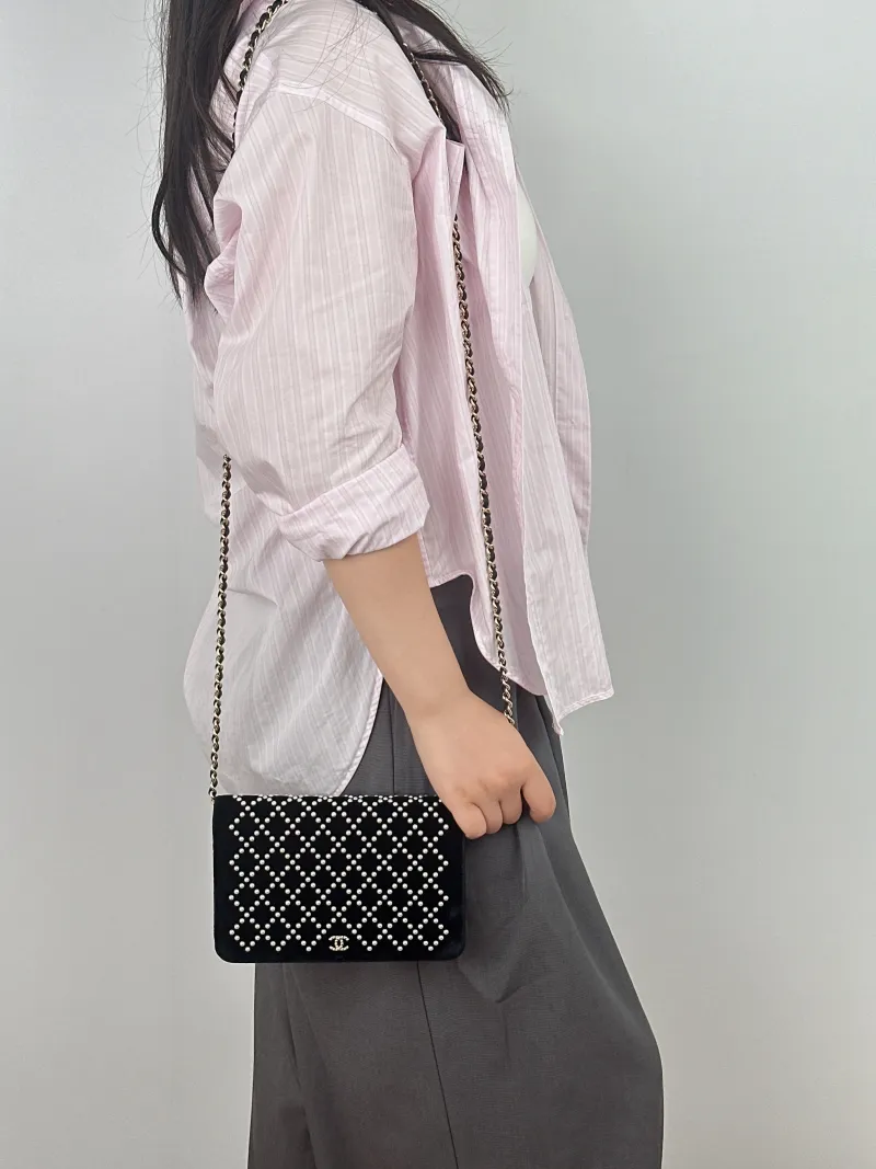 Chanel Crossbody Bag CF Pearl WOC Black Mini 19.2 × 3.5 × 12.3 cm 24 — on-model view 2 of 2