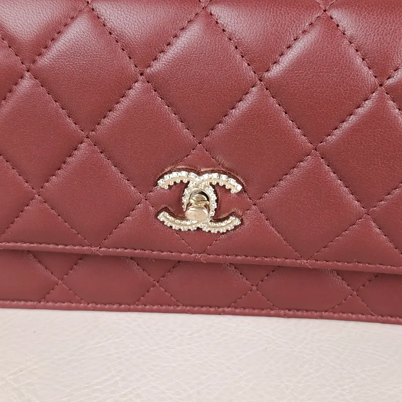 Chanel Crossbody Bag C woc Burgundy Lambskinmini19.2 × 3.5 × 12.3 cm — detail view 10 of 15