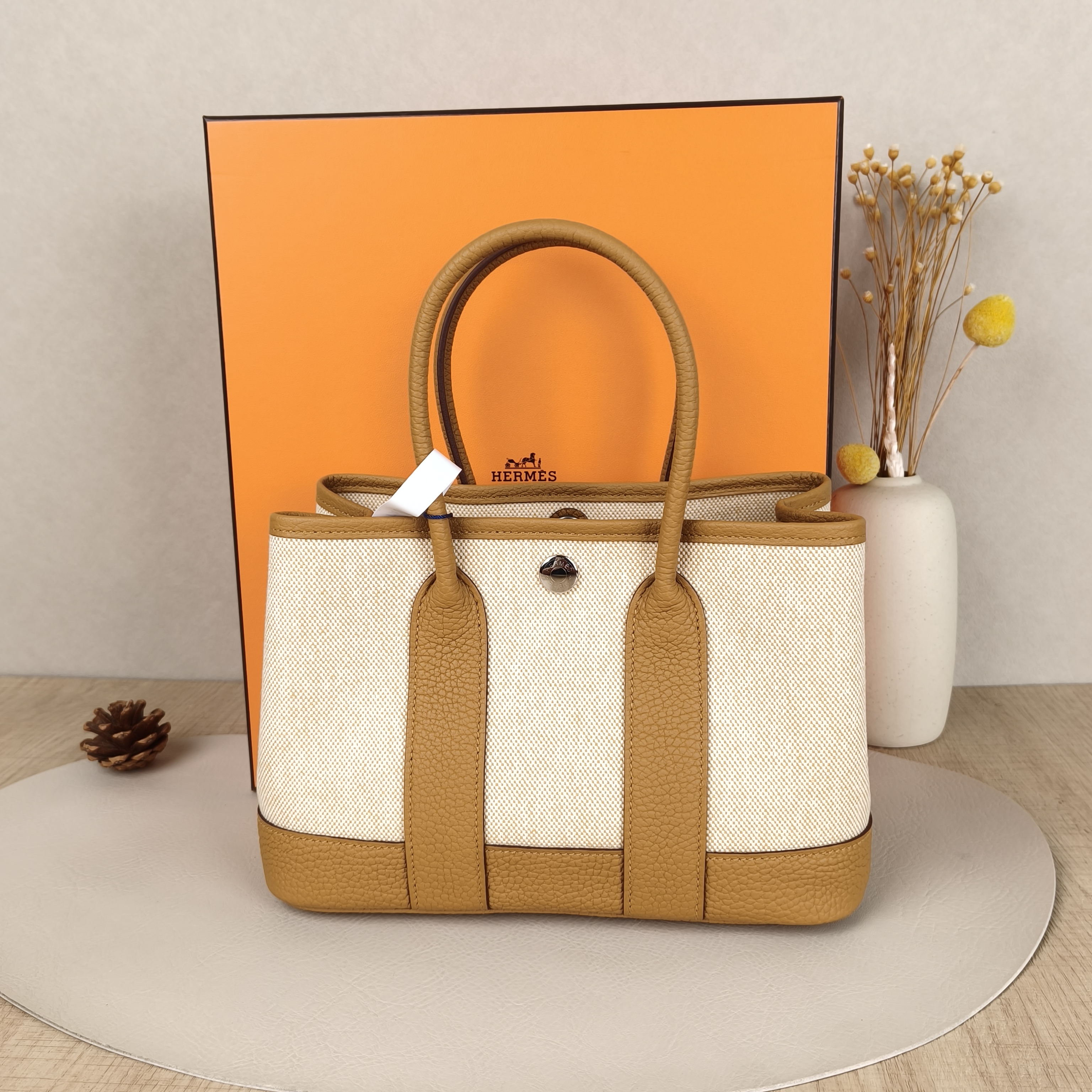 Hermès Top Handle Bag Neo Garden 23 Mini Beige2S Canvas · Negonda Calfskinmini23 × 10 × 16 cm — cover view 6 of 10