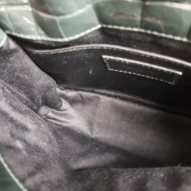 SAINT LAURENT Crossbody Bag Niki Green D Waxed Leather Small21 × 7.5 × 16 cm — detail view 10 of 12