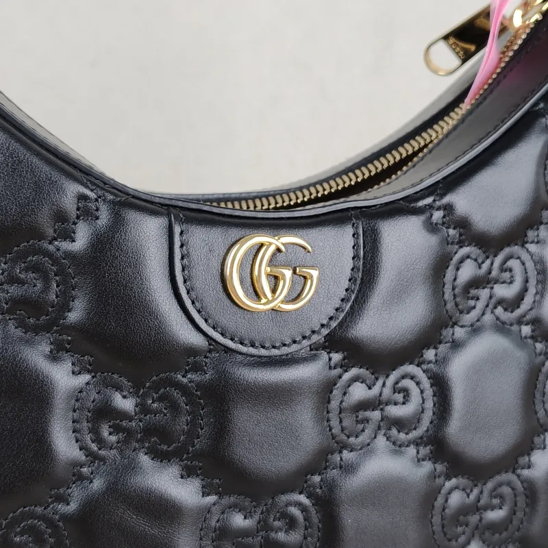 GUCCI Shoulder Bag GG matelasse Black Calfskin Small 27 × 7 × 18 cm — detail view 4 of 11
