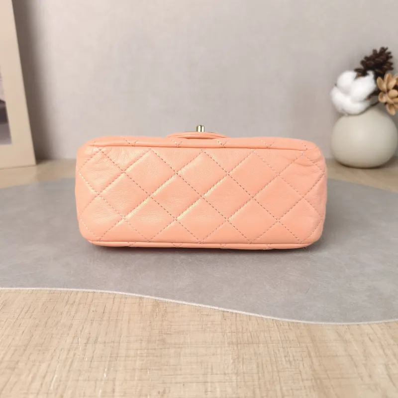 Chanel Crossbody Bag Pink Lambskin One Size 17 × 8 × 13.5 cm — cover view 5 of 5