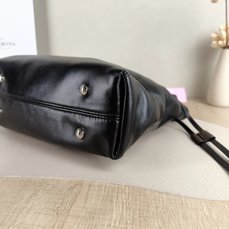 Louis Vuitton Backpack Off Duty Vibe Backpack Black SL ambskin One Size 24 × 10 × 25 cm — detail view 9 of 9