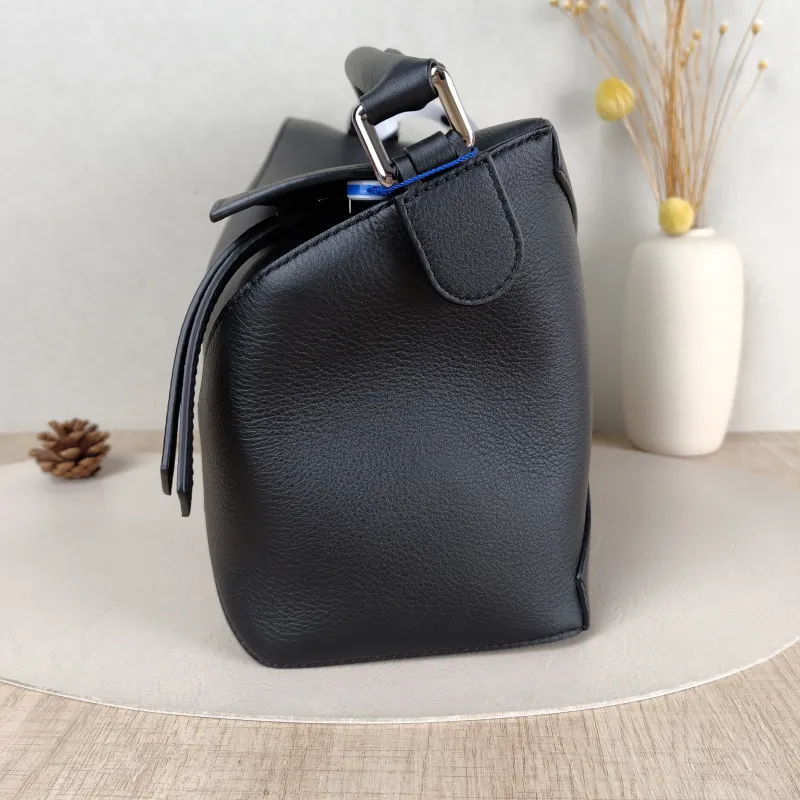 LOEWE Shoulder Bag Puzzle Black CC alfskin Medium 29 × 14 × 19.5 cm — detail view 3 of 13