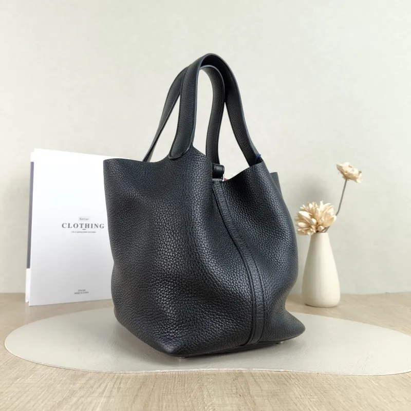 Hermès Top Handle Bag Picotin Lock 22 22 Black TC Calfskin Medium 22 × 18 × 21 cm C — cover view 3 of 5
