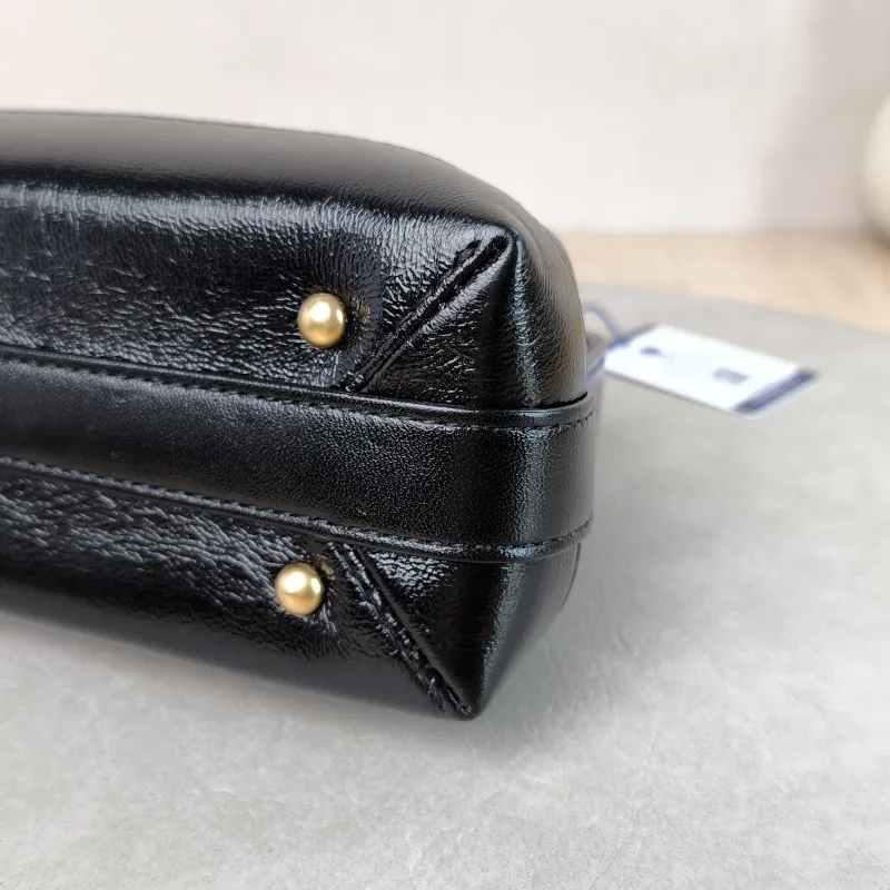 Chanel Crossbody Bag 24a Black Lambskin Mini 18 × 7 × 12 cm — detail view 5 of 12