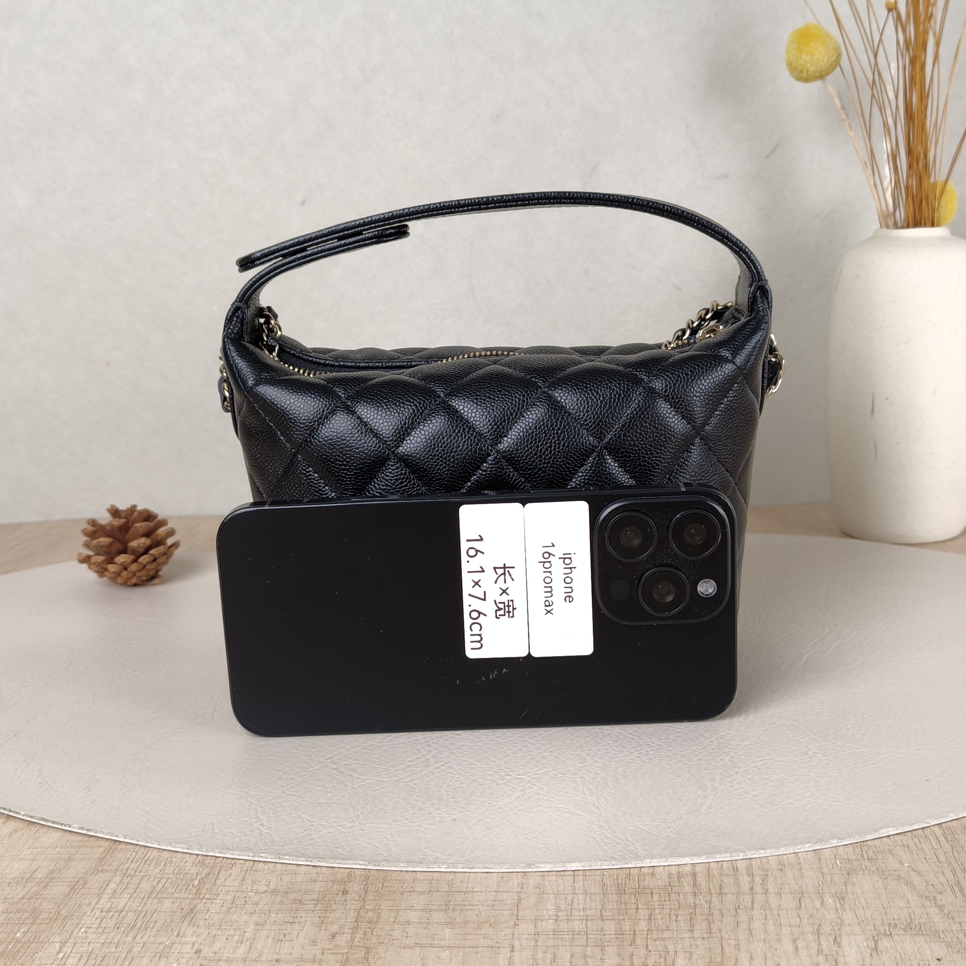 Chanel Crossbody Bag25c Vanity Case Bag Black Grained Calfskin One Size16 × 6 × 13 cm — cover view 4 of 6