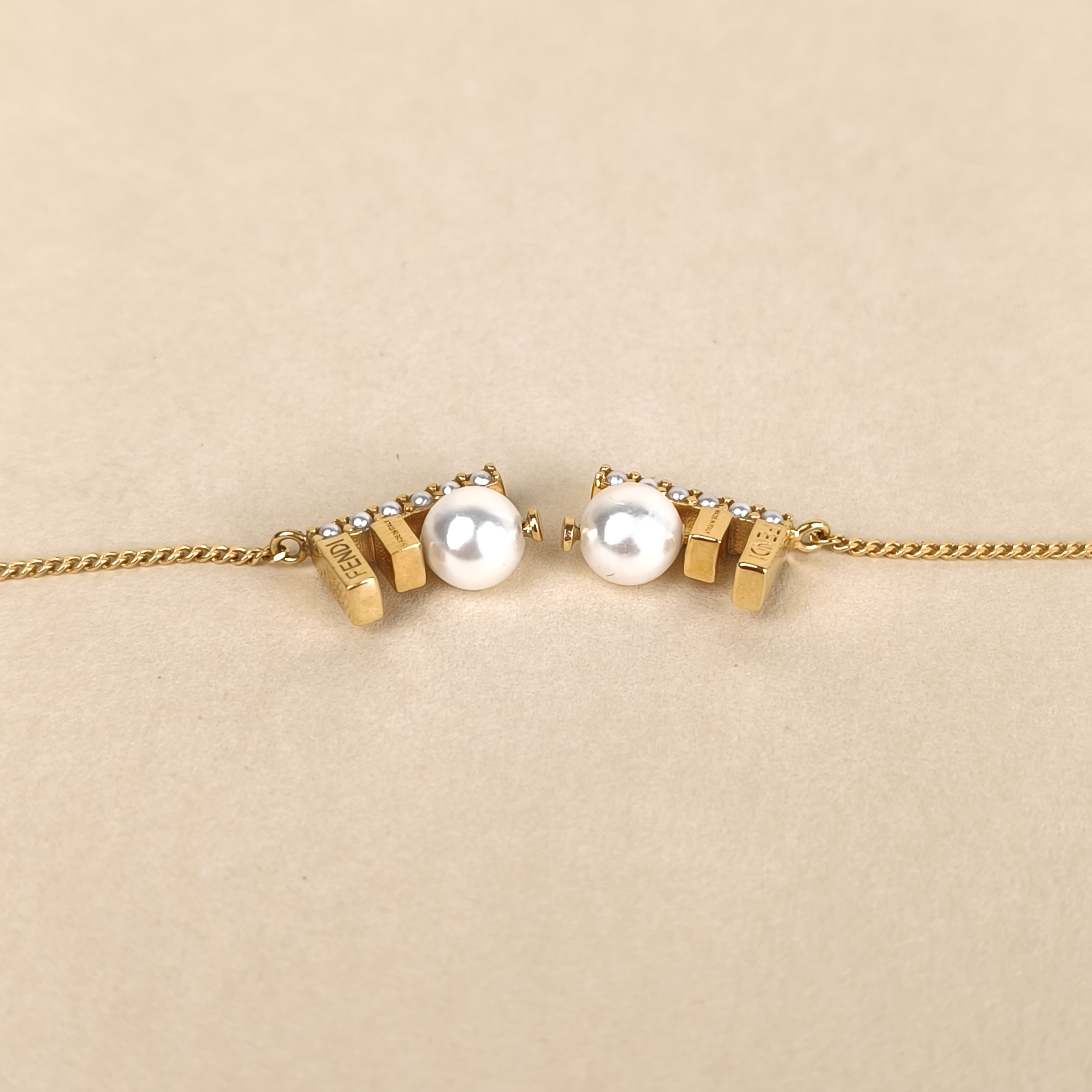 FENDI Earrings F Pearl Pendant Gold — cover view 4 of 6