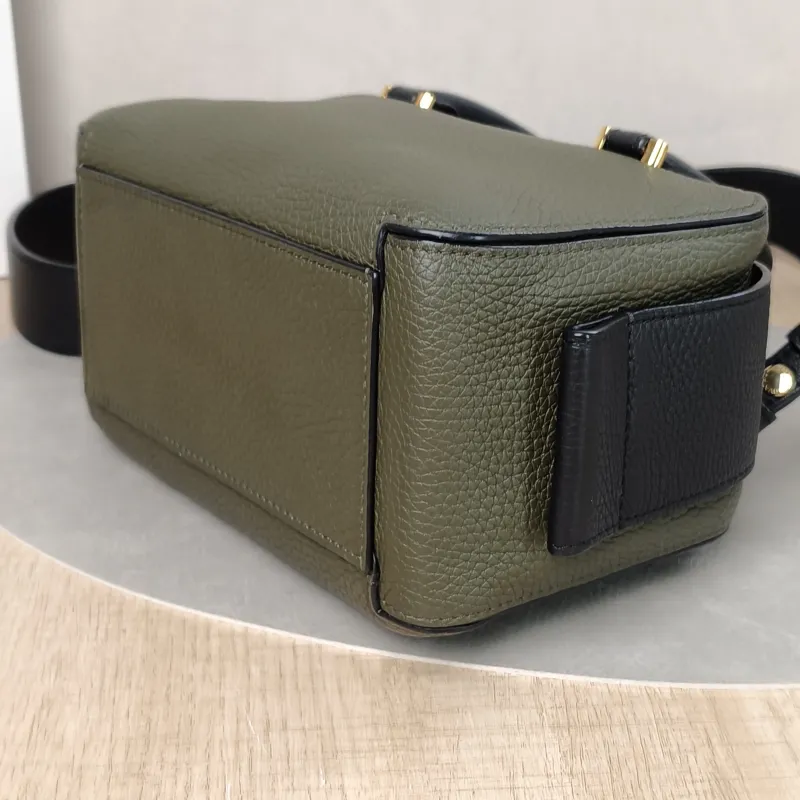 DELVAUX Top Handle Bag Cool Box Box Shoulder Bag Colorblock Calfskinmini21 × 11 × 13 cm — detail view 12 of 17