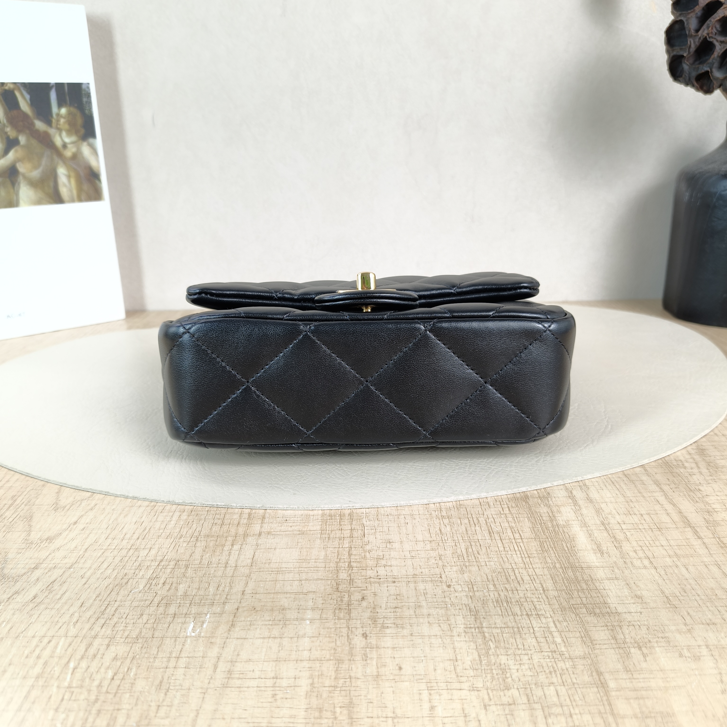 Chanel Crossbody Bag Black Lambskin One Size19 × 6 × 12 cm — cover view 2 of 6