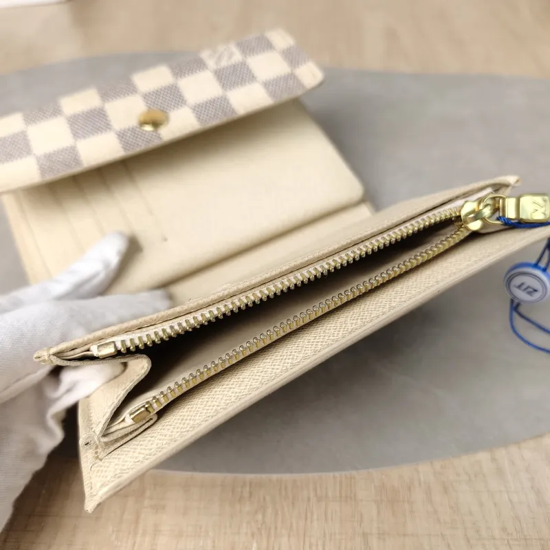 Louis Vuitton Wallet Edition Wallet PVC One Size15 × 3 × 10 cm — detail view 13 of 14