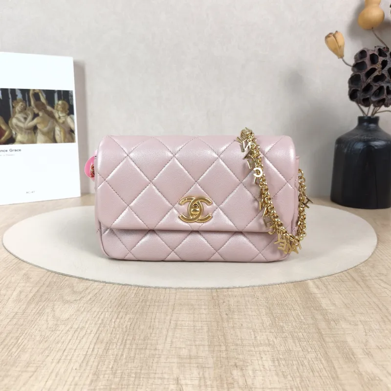 Chanel Crossbody Bag24p Calfskin One Size20 × 5.5 × 13 cm