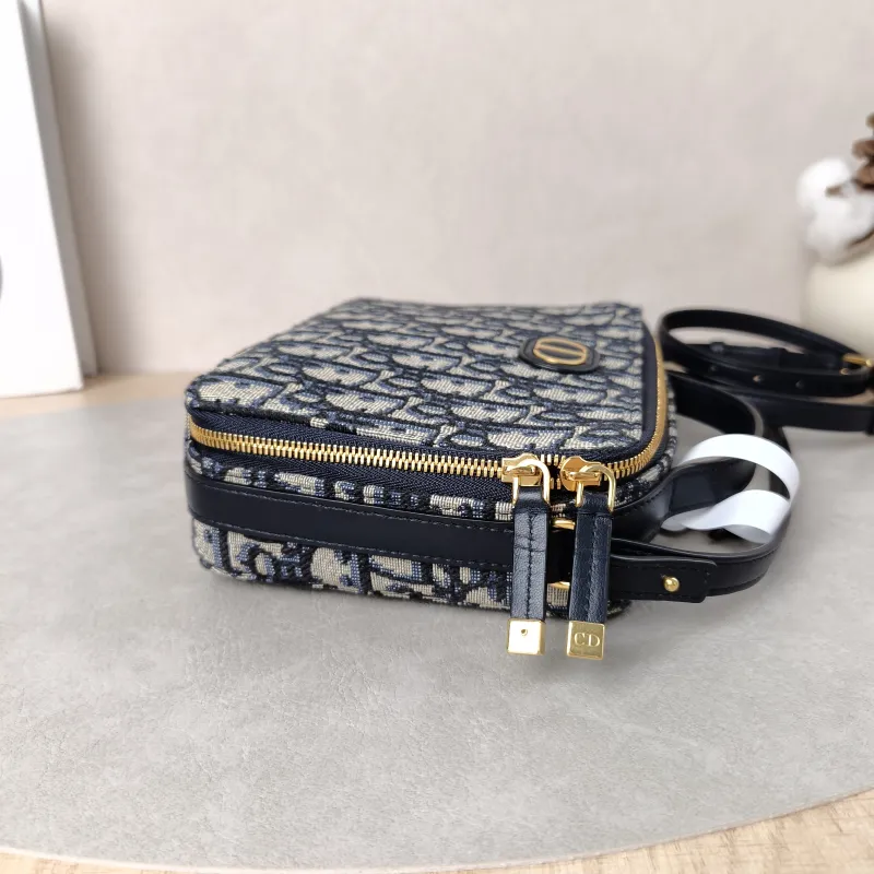 DIOR Shoulder Bag30 Montaigne Box Shoulder Bag Blue Canvas One Size19.5 × 6 × 15 cm — detail view 8 of 12
