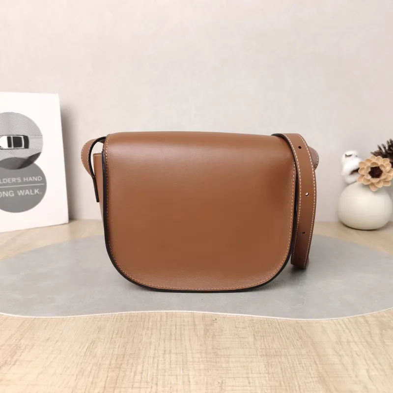 CELINE Crossbody Bag FOLCO TRIOMPHE Caramel Calfskin One Size 18.5 × 7 × 15 cm — cover view 5 of 5
