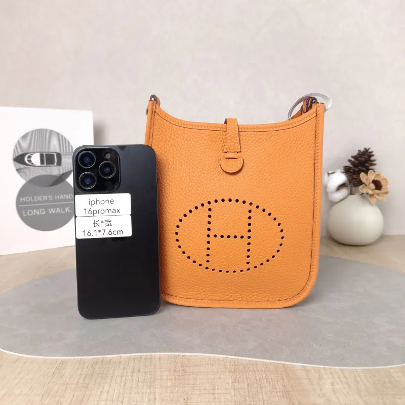 Hermès Crossbody Bag Evelyne Mini 16 Mini 16 TC Calfskin Mini 17 × 5.5 × 18 cm G — cover view 4 of 6