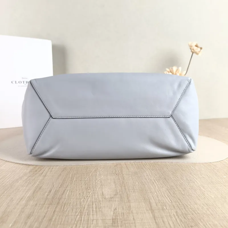 Miumiu Shoulder Bag IVY Tote Shopping Tote Blue Calfskin One Size 28 × 12.5 × 26 cm — cover view 4 of 5