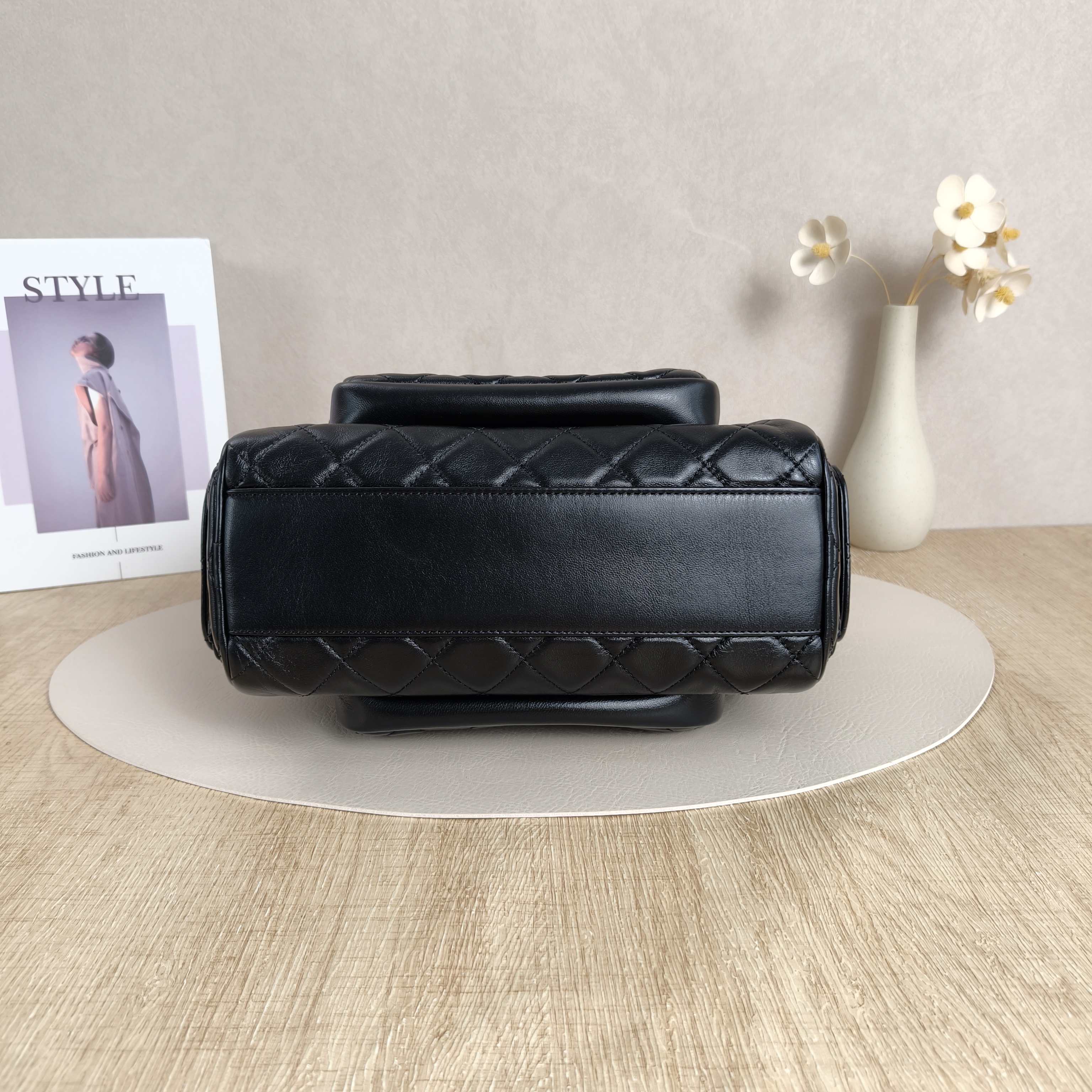Chanel Crossbody Bag24k Camera Bag Black Lambskin24 × 17 × 18 cm — cover view 4 of 10
