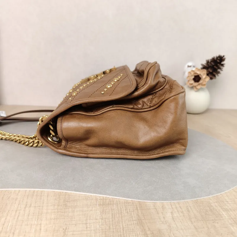 SAINT LAURENT Crossbody Bag Niki Caramel Medium 28 × 8.5 × 20 cm — detail view 8 of 14