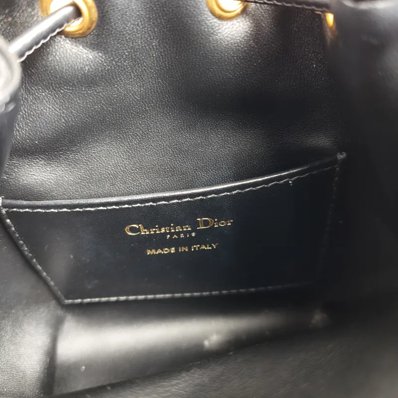 DIOR Crossbody Bag Caro Bucket Bag Black Lambskinmini14 × 7 × 15 cm — detail view 10 of 12