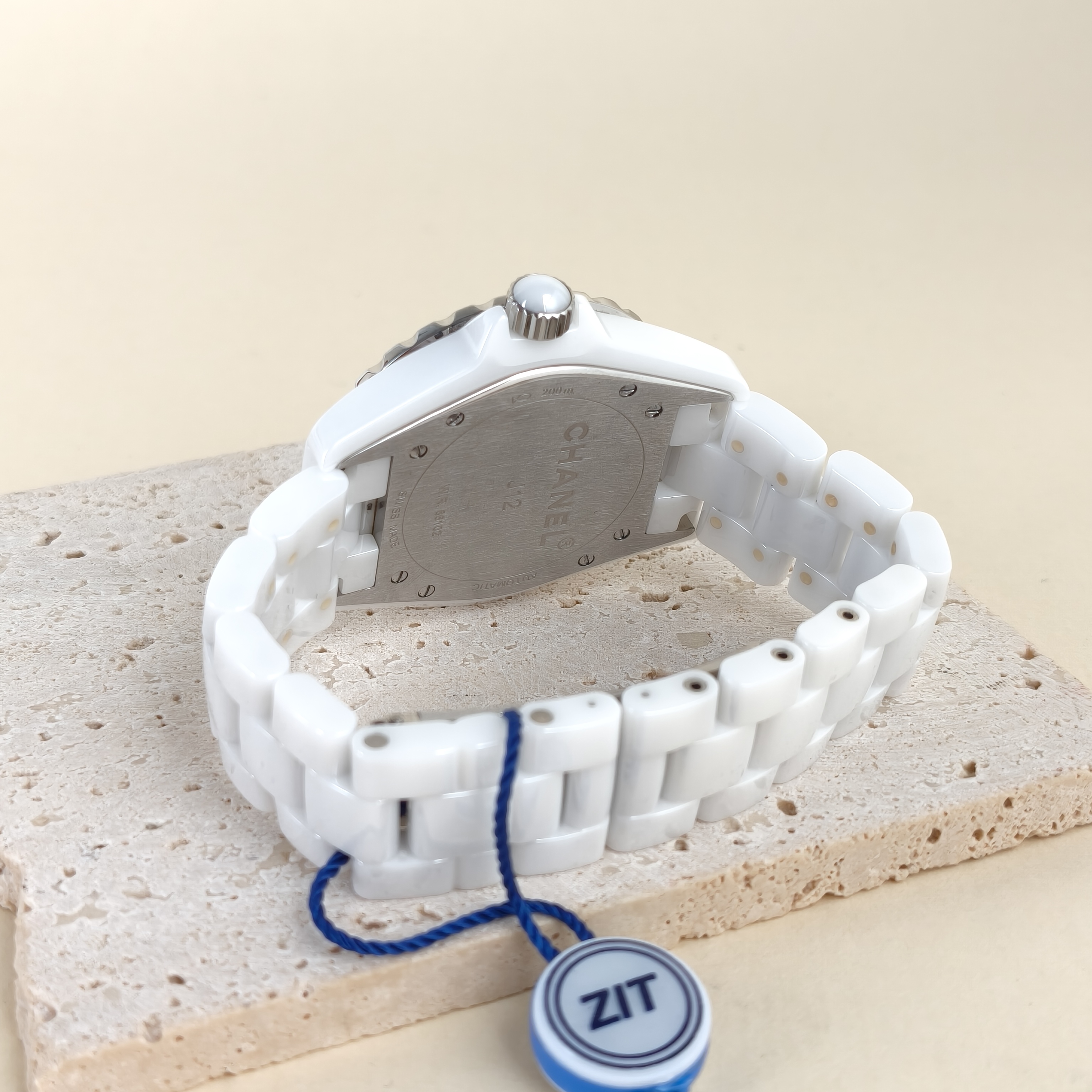 Chanel Watch J12Collection Watch White One Size39 — cover view 3 of 7