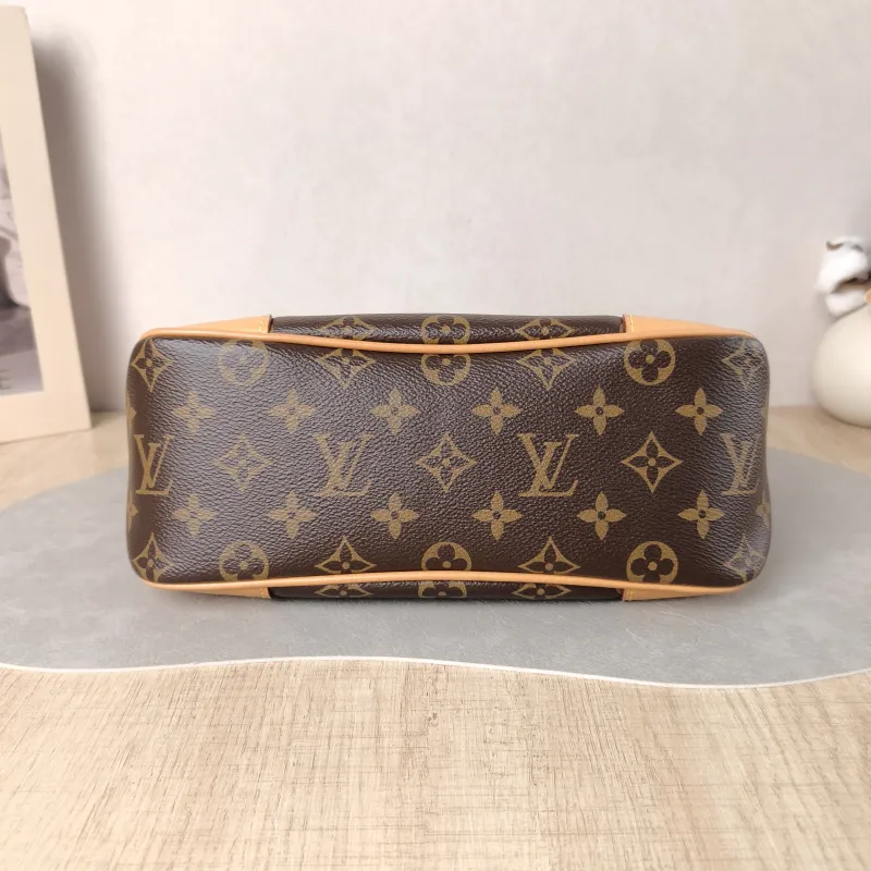 Louis Vuitton Crossbody Bag Boulogne PVC Small 26 × 9.5 × 16 cm — cover view 4 of 6