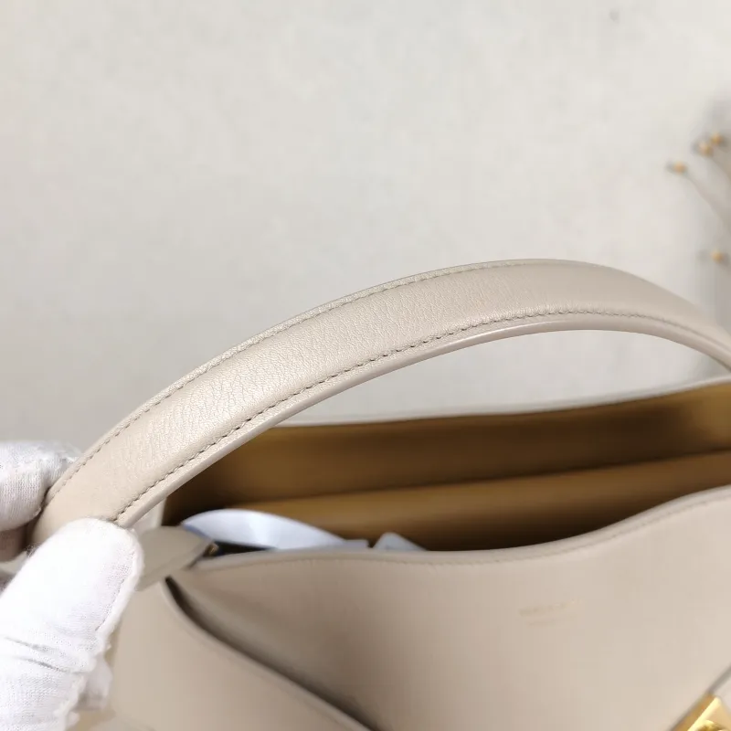 FERRAGAMO Top Handle Bag Tote Bag White Calfskin One Size33 × 15 × 23 cm — detail view 9 of 11