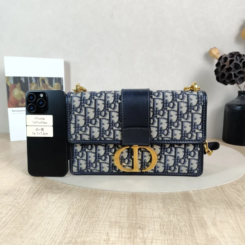 DIOR Crossbody Bag30Montaigne 30 Edition Canvas Medium25 × 9 × 16.5 cm — cover view 5 of 5