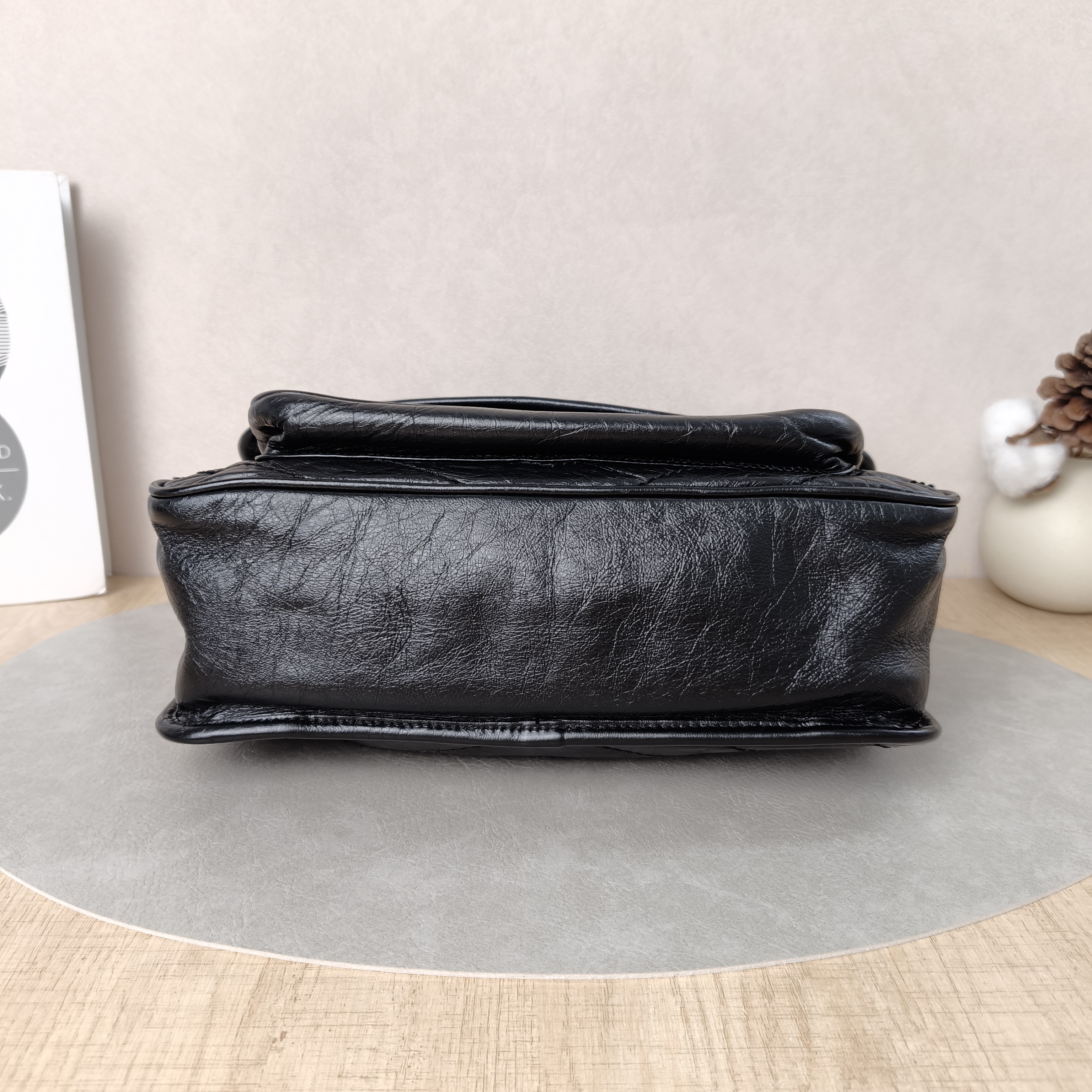 SAINT LAURENT Crossbody Bag Niki D Waxed Leather Calfskin Medium28 × 8.5 × 20 cm — cover view 3 of 6