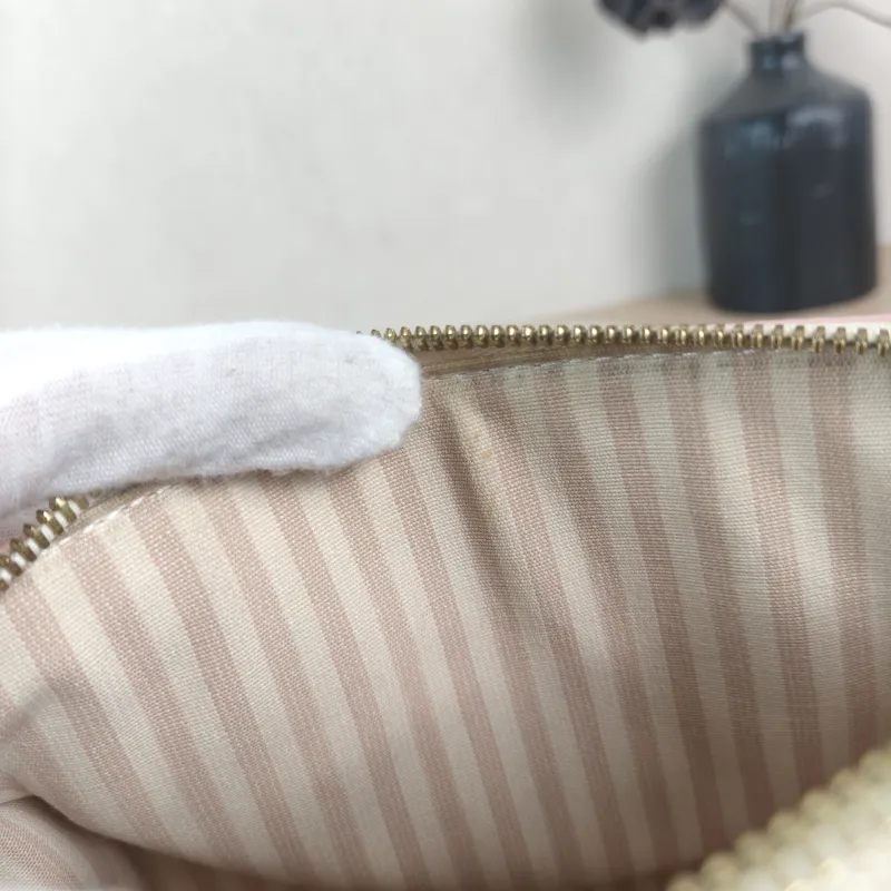 Louis Vuitton Crossbody Bag Speedy20 Beige · Pink Monogram Empreinte Embossed Calfskin Small 20.5 × 12 × 13.5 cm — detail view 10 of 10