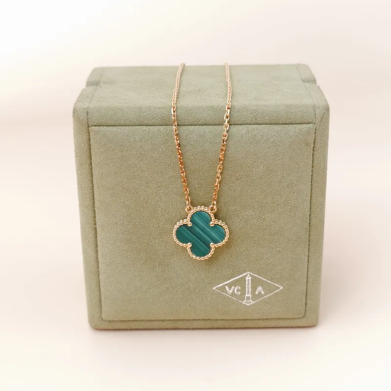 Van Cleef & Arpels Necklace Alhambra Alhambra Collection Yellow Gold 18KY ellow Gold Malachite Vintage Small 41cm — cover view 14 of 14