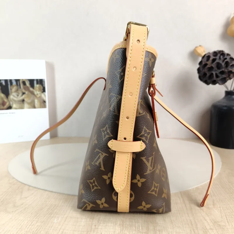 Louis Vuitton Crossbody Bag Carryall Monogram PVC Small 29 × 12 × 24 cm — detail view 11 of 13