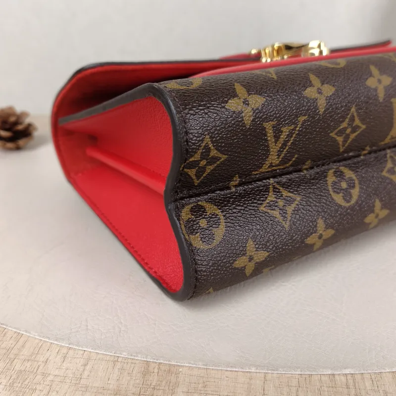 Louis Vuitton Crossbody Bag VICTOIRE Red PVC · Calfskin One Size 27 × 10 × 17 cm — detail view 6 of 10