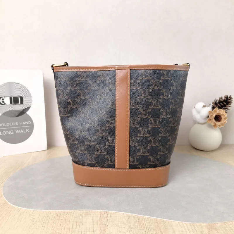 CELINE Crossbody Bag Triomphe Bucket Bag Monogram PVC Small22 × 13 × 26 cm — cover view 4 of 6