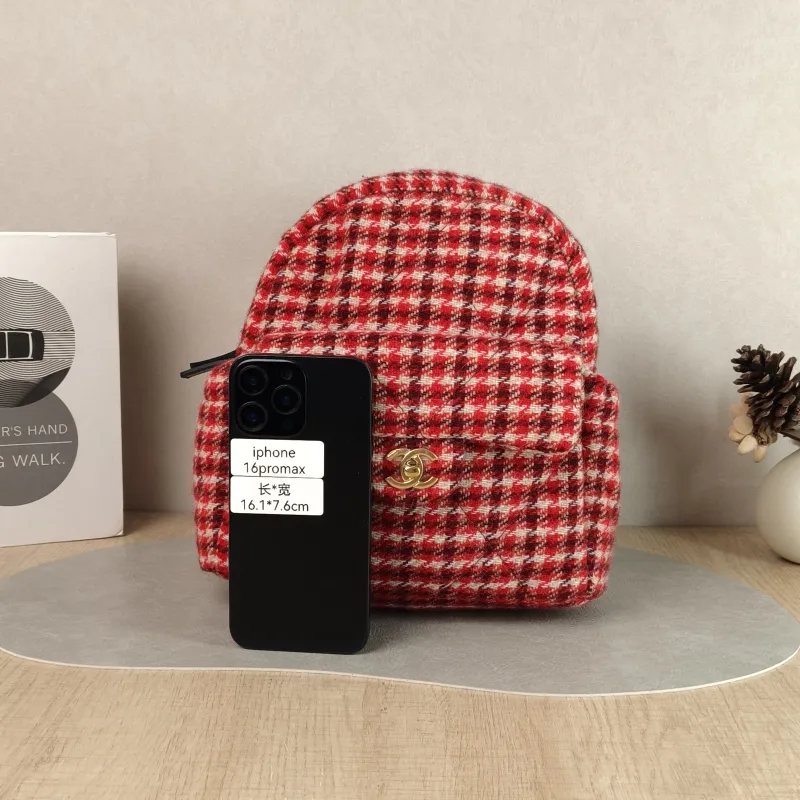 Chanel Backpack Collection Backpack Red One Size 23 × 9 × 23 cm — cover view 5 of 6