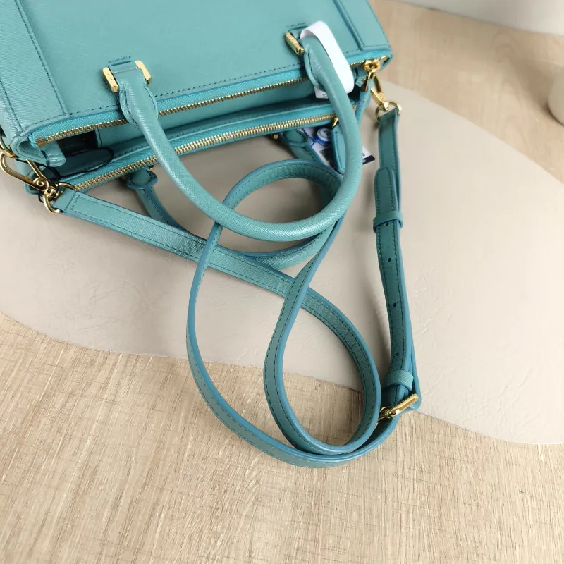 MCM Shoulder Bag Tote Bag Calfskin 25.5 × 11 × 17 cm — detail view 2 of 12