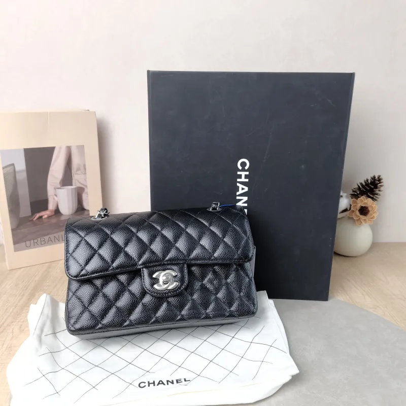 Chanel Crossbody Bag Classic Flap CF Black Grained Calfskin Small 23 × 6 × 14.5 cm — cover view 2 of 6