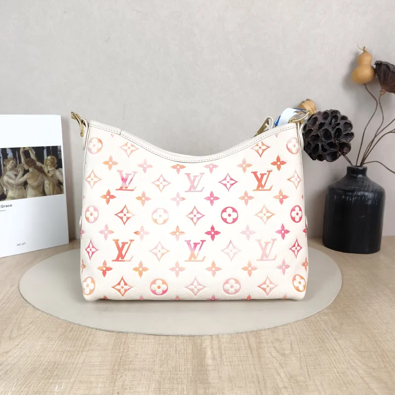 Louis Vuitton Crossbody Bag Carryall Calfskin Small 29.5 × 12 × 24 cm — cover view 4 of 5