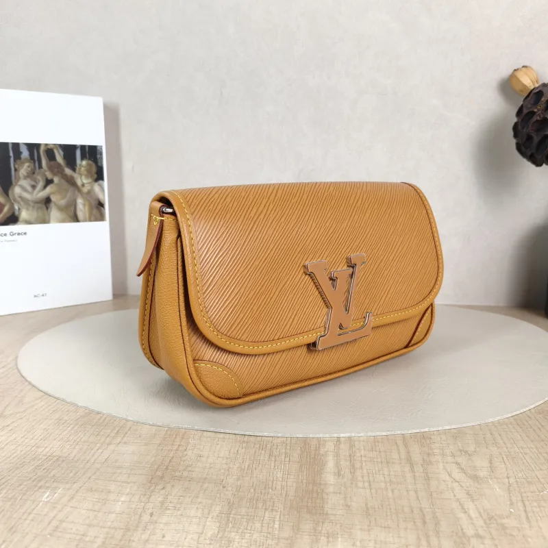 Louis Vuitton Shoulder Bag BUCI Epi Embossed Calfskin One Size 24.5 × 9 × 15.5 cm — cover view 3 of 5