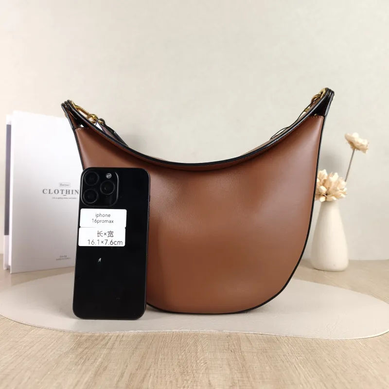 LOEWE Shoulder Bagluna Shoulder Bag Caramel Calfskin One Size32 × 9 × 27 cm — cover view 4 of 5